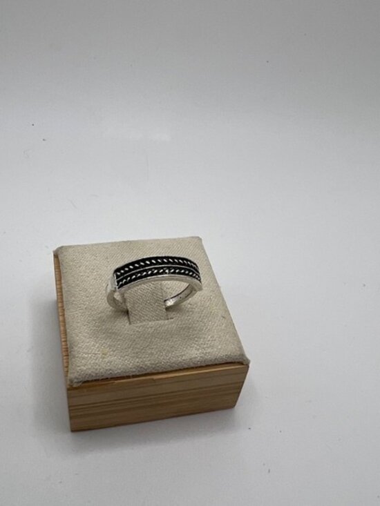 Jewelry - Silver‎ Tone Braided Design Band Ring Size 5.5 Classic Statement Boho Festival